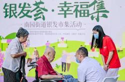 资阳首推“银发专线”公交，配备随车助老员，贴心服务温暖人心