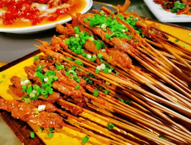 乐至烤肉香飘巴蜀三百年 非遗技艺与现代产业融合焕发新生